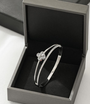 Fleur Bangle