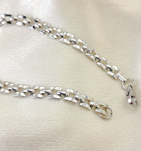 Atlas flat link bracelet